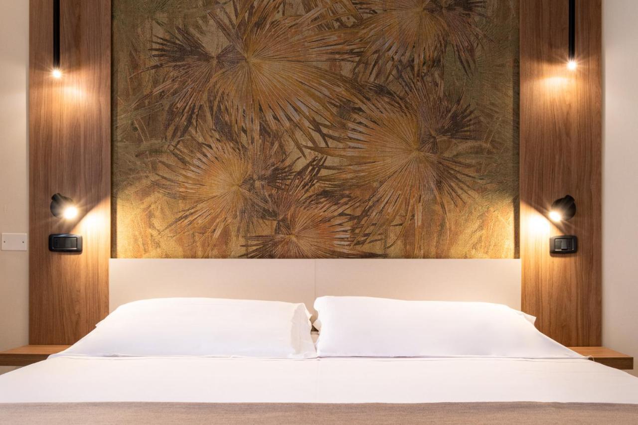 Continental B&B City Hotel 비비오네 외부 사진