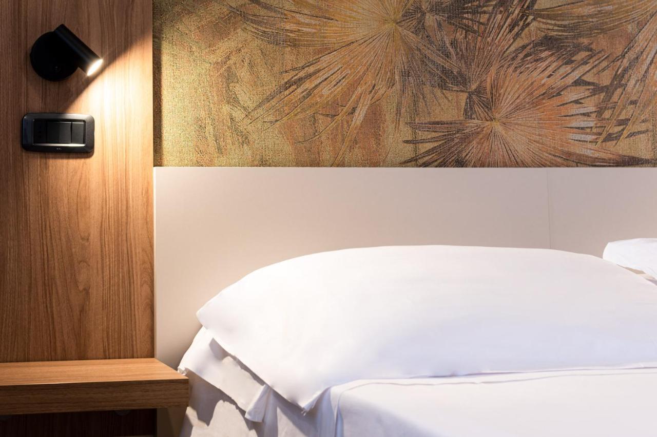 Continental B&B City Hotel 비비오네 외부 사진