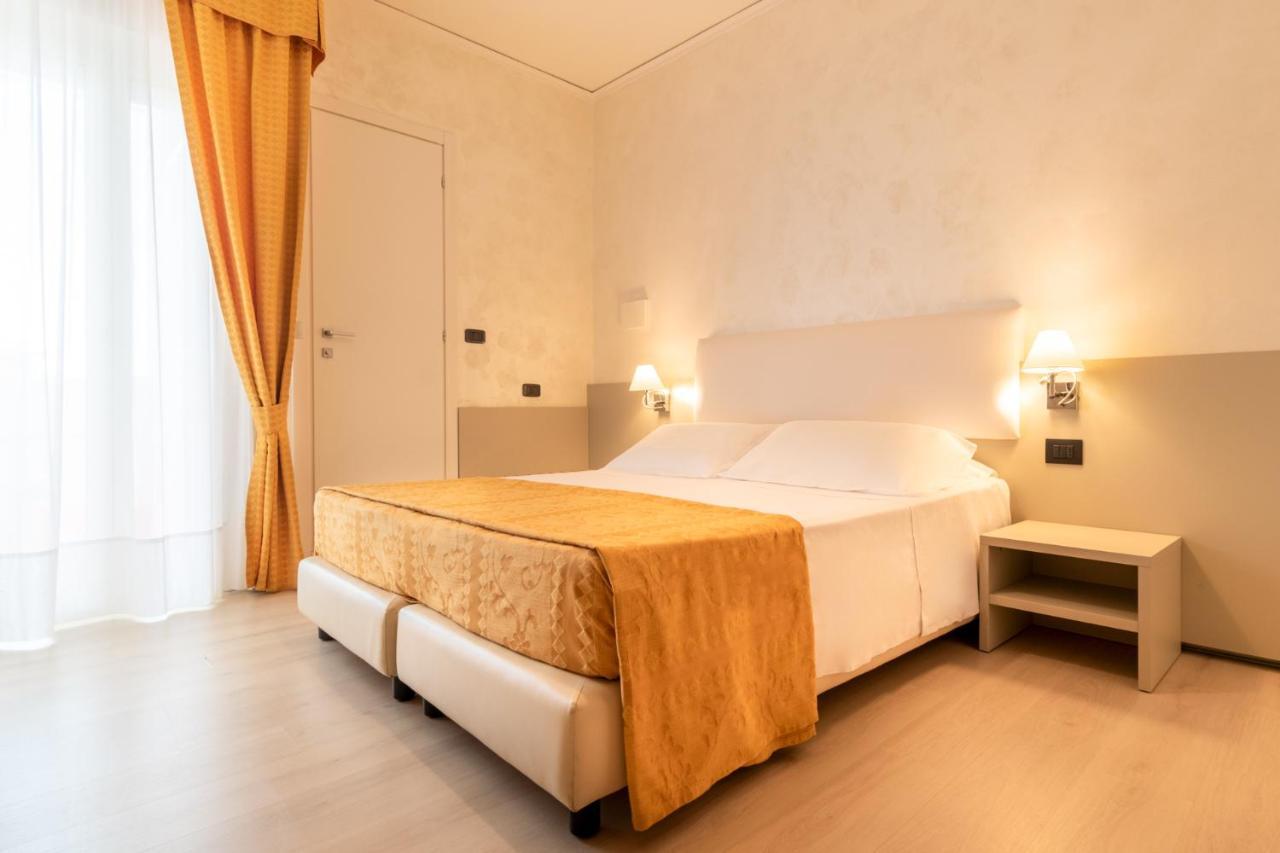 Continental B&B City Hotel 비비오네 외부 사진