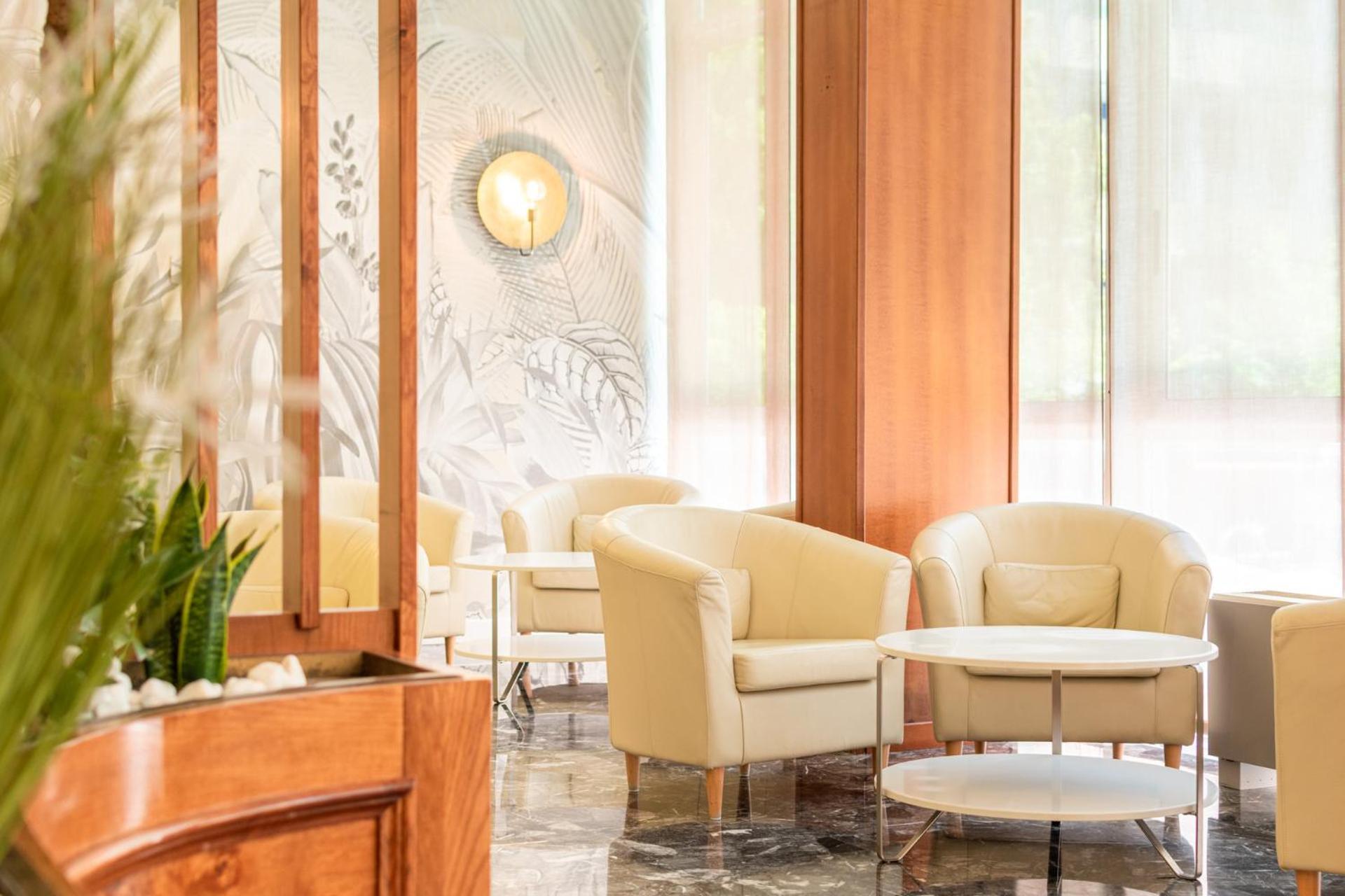 Continental B&B City Hotel 비비오네 외부 사진