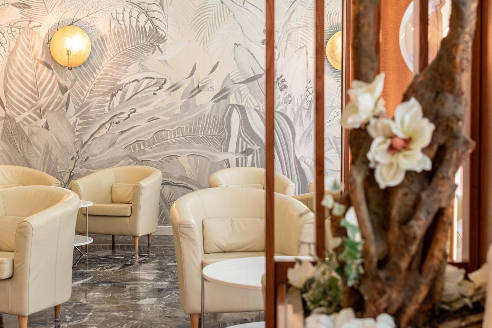 Continental B&B City Hotel 비비오네 외부 사진