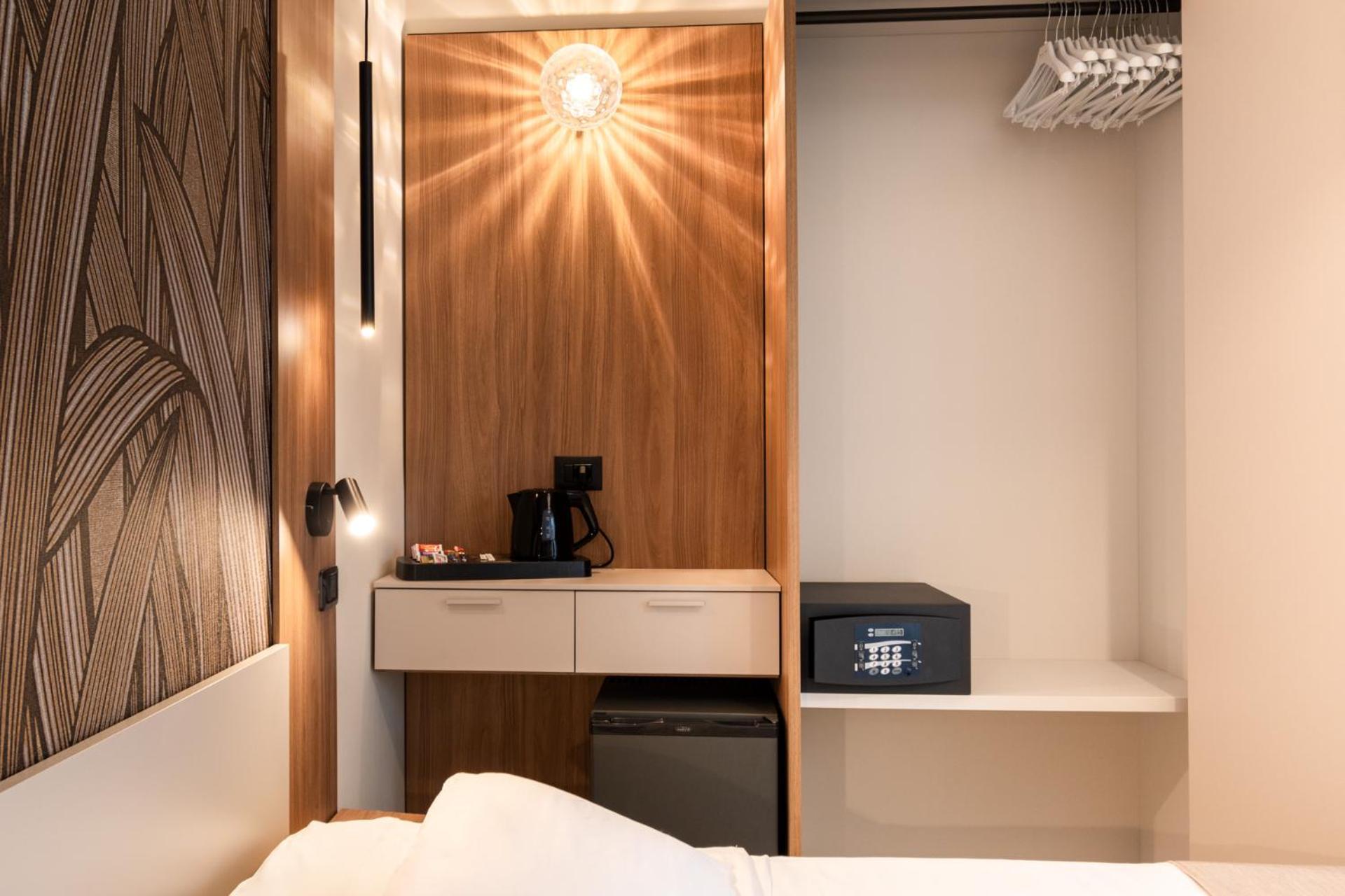 Continental B&B City Hotel 비비오네 객실 사진