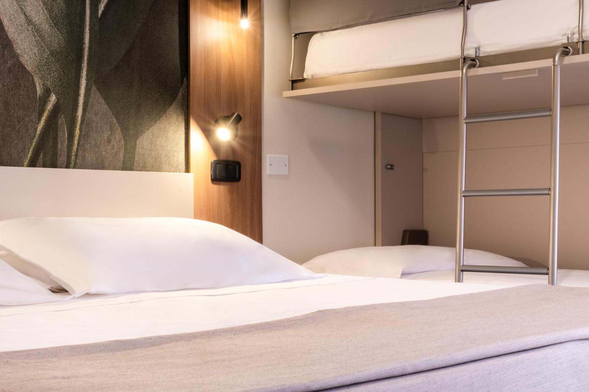 Continental B&B City Hotel 비비오네 객실 사진
