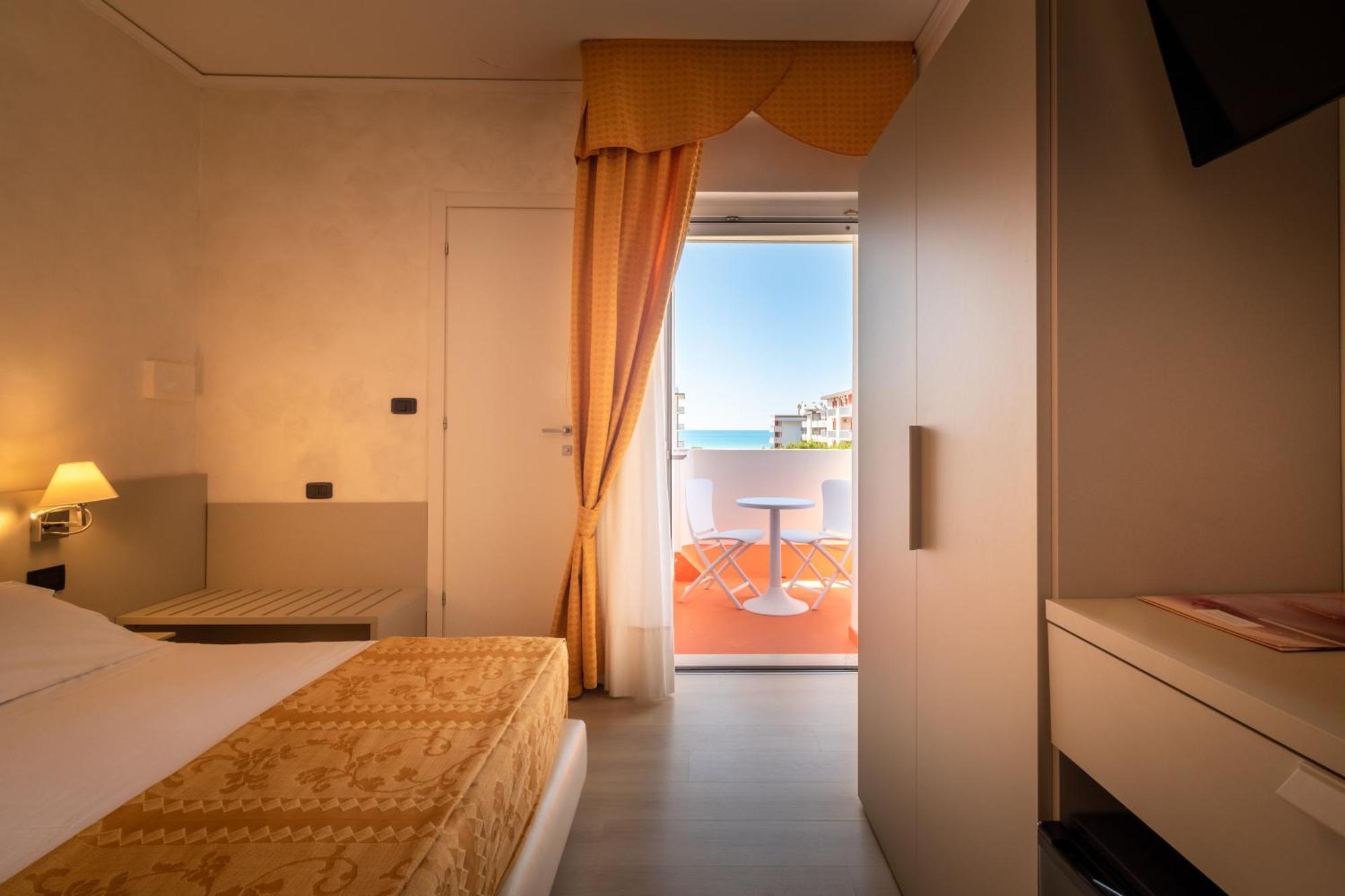 Continental B&B City Hotel 비비오네 객실 사진
